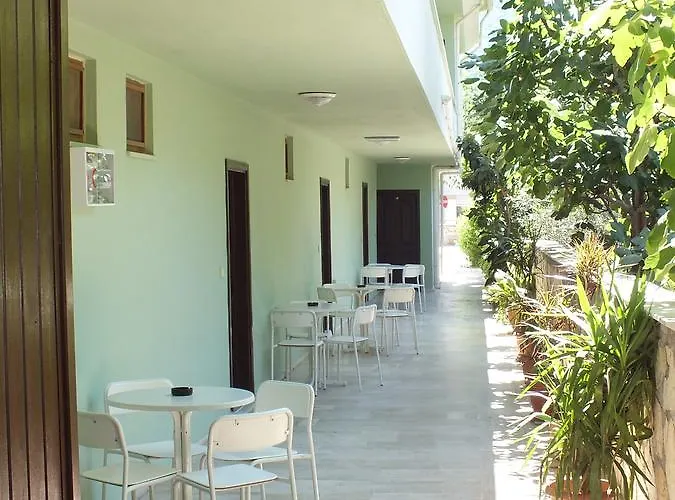 Seni̇z Apart Appart hôtel Turunç